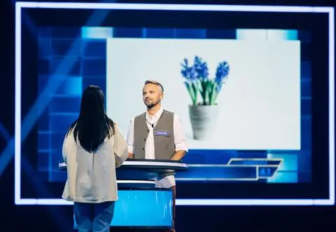 "The Floor". Uczestniczka nie rozpoznała jednego z najpopularniejszych kwiatów! [PRZED EMISJĄ W TV]