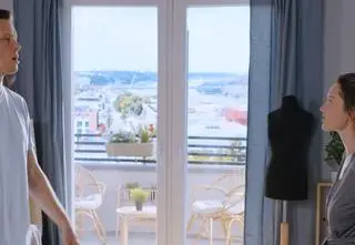 "Na Wspólnej" odc. 4091. Awantura u Żbików! Wściekła Kasia rzuca talerzem! [PRZED EMISJĄ w TV]