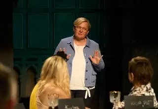 The Traitors. Arena. Kasia "Pit" tłumaczy się z emocji przy stole. Dlaczego się nie broniła?