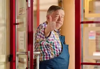 "Na Wspólnej" odc. 4006. Maria wyjechała, Włodek randkuje! To koniec małżeństwa?