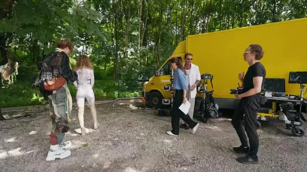 250923_top_model_14_odc4_fragm6