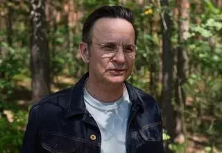 Bartek Topa o roli Hałaja w serialu "Przesmyk". "Przedziwne jak blisko ten scenariusz jest rzeczywistości"