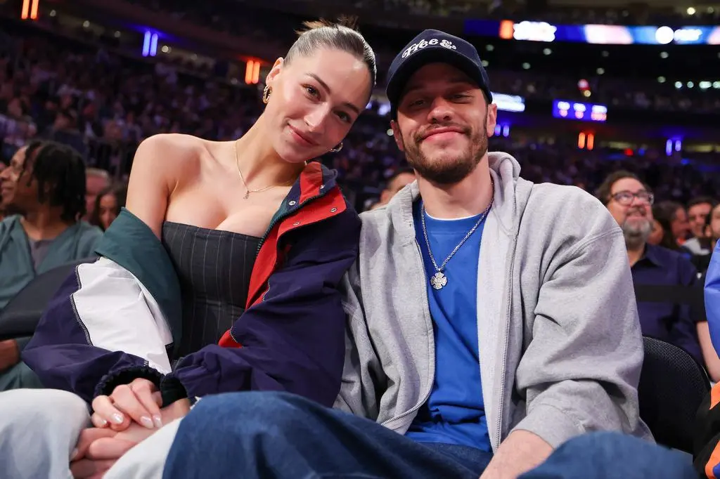 Pete Davidson i Elsie Hewitt