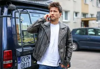 "Szpital św. Anny", odc. 61. Kaśka odniosła zawodowy sukces, a Tomek został napadnięty!