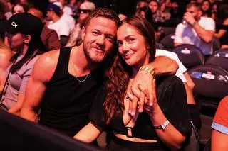 Dan Reynolds i Minka Kelly