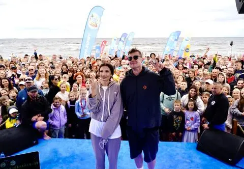 Projekt Plaża: Doskonała zabawa w Międzyzdrojach
