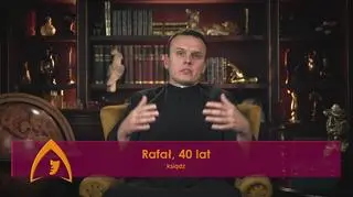 The Traitors. Zdrajcy. Uczestnicy w szoku na widok księdza