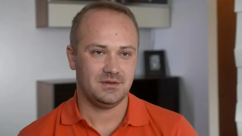 Adrian Szymaniak o skutkach ubocznych życia z glejakiem. "Troszkę się wystraszyłem"