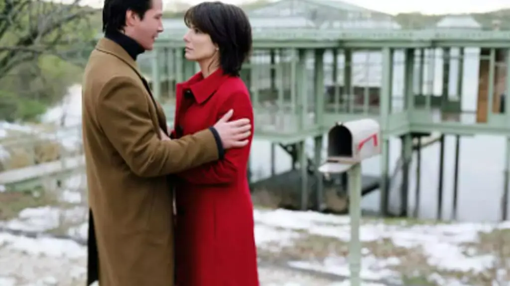 Keanu Reeves i Sandra Bullock w filmie "Dom nad jeziorem"