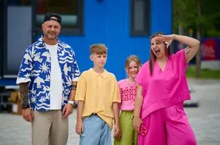 "Unboxing – Wielkie Otwarcie", sezon 2. Rodzina