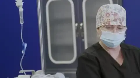 251010 ANATOMIA PIEKNA s02 e08_Sub_06