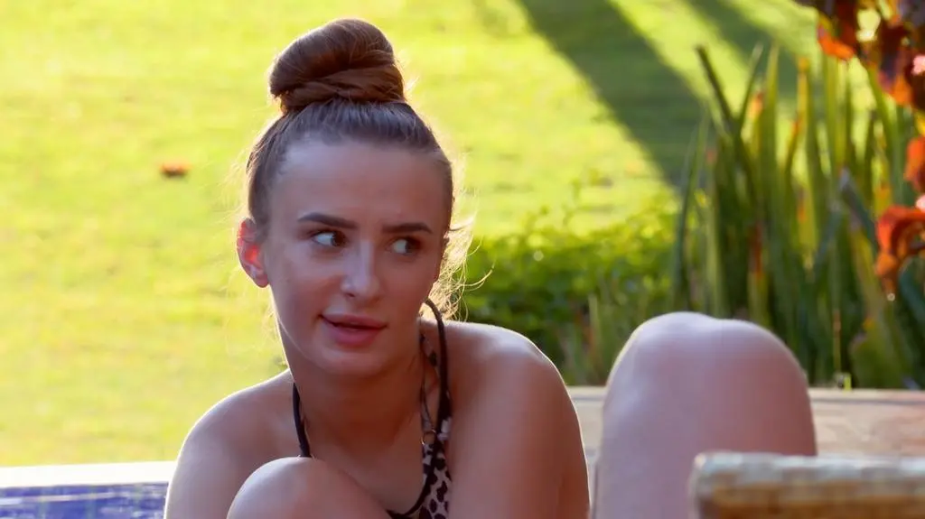 TVN7_PRORES_HOTEL_PARADISE_S10_ODC_26_POP1