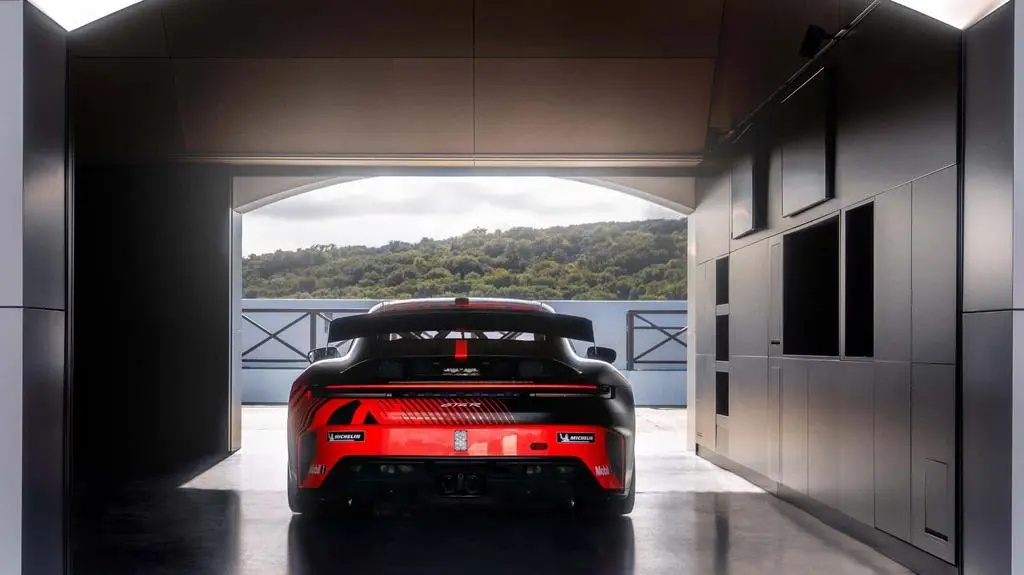 2027-porsche-911-gt4-r (7)