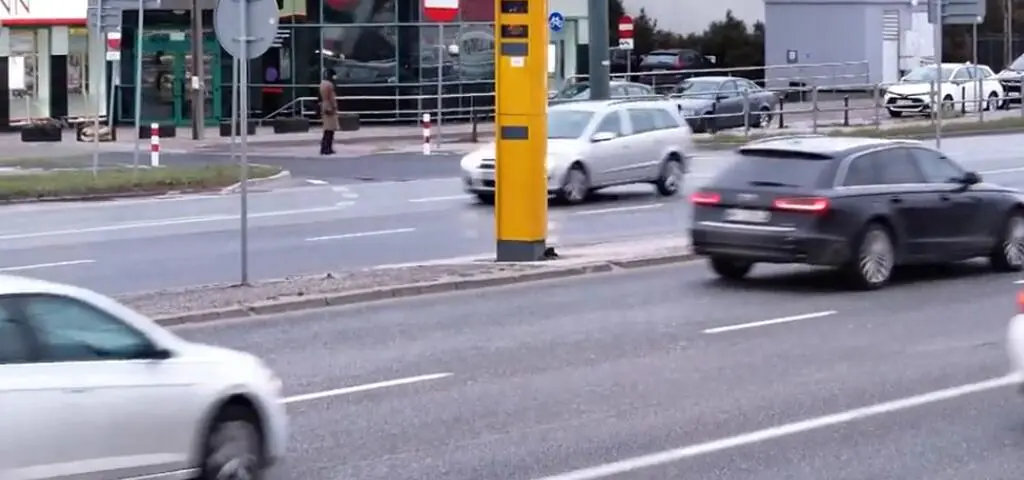 Rekord fotoradarów w Polsce. Setki tysięcy mandatów i jeden absolutny lider