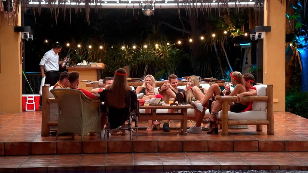 TVN7_PRORES_HOTEL_PARADISE_S10_ODC_24