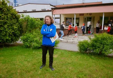 "Witaj w klubie": Czas na wielki mecz charytatywny. Na boisku powróci prezes Józef Szajewski [PRZED EMISJĄ W TV]