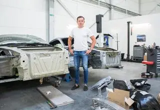 Jeździć, obserwować – 7. seria w TVN Turbo. Cztery warsztaty, codzienna motoryzacja bez udawania