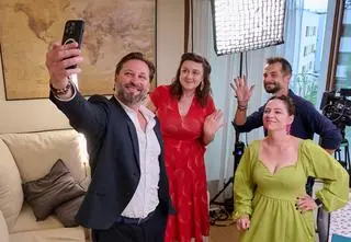 Ugotowani. Łzy wzruszenia na pierwszej kolacji. Uczestnik podzielił się intymnym wyznaniem [PRZED EMISJĄ W TV]