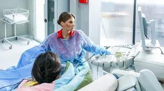 "Szpital św. Anny". Niespodziewany romans, ciąża i kłopoty z matką. Co działo się u Darii w 2. sezonie? QUIZ