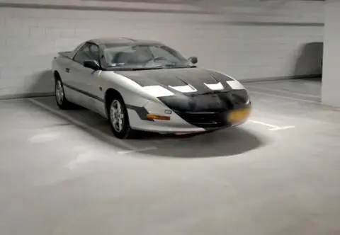 Wojny samochodowe: Kia Sorento i Pontiac Firebird za 35 tys. zł