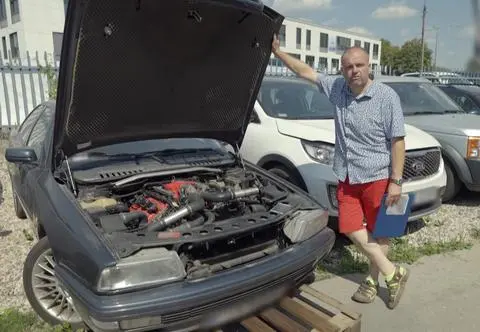Wojny samochodowe. Auto za 60 tysięcy: Toyota czy Maserati?
