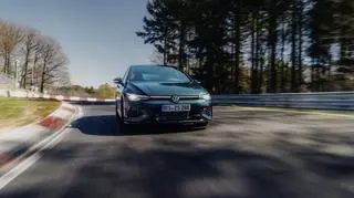 DB2026AU00441_medium