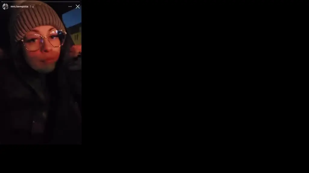 ScreenRecording_01-23-2025 19-57-06_1