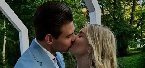 Ania z "Hotelu Paradise" przygotowała dla Adriana wyjątkowy prezent. Zaskoczeni?