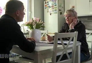 Zgodziła się na wymianę uszkodzonego pieca, teraz tonie w długach. Zobacz poruszającą historię pani Danuty