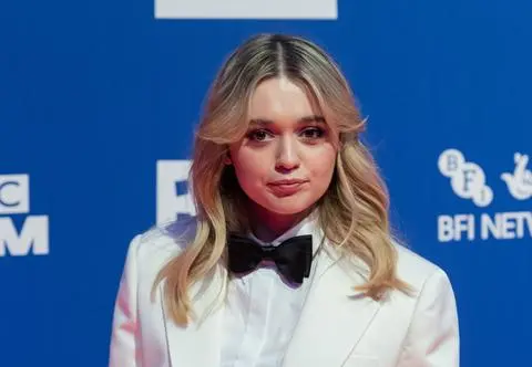 Aimee Lou Wood stawia na naturalny wygląd. Gwiazda "Białego Lotosu" odpowiedziała na krytykę