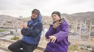 Azja Express: Wojtek i Bartek wygrali amulet