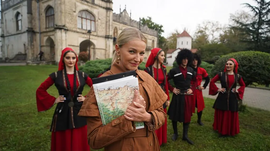 Azja Express: Daria Ładocha i tancerze