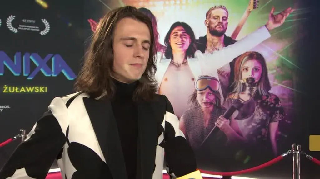 221010_apokawixa_Kubacki_setka_1