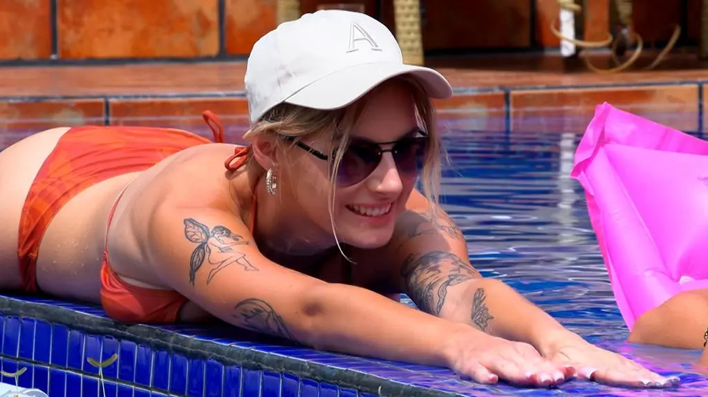 TVN7_PRORES_HOTEL_PARADISE_S10_ODC_29_POP1