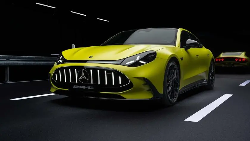 Mercedes-AMG-GT-4-Door-Coupe-2026-Elekryczny