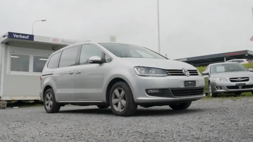 Jacek w Szwajcarii obejrzy nietuzinkowego Volkswagena Sharana. 