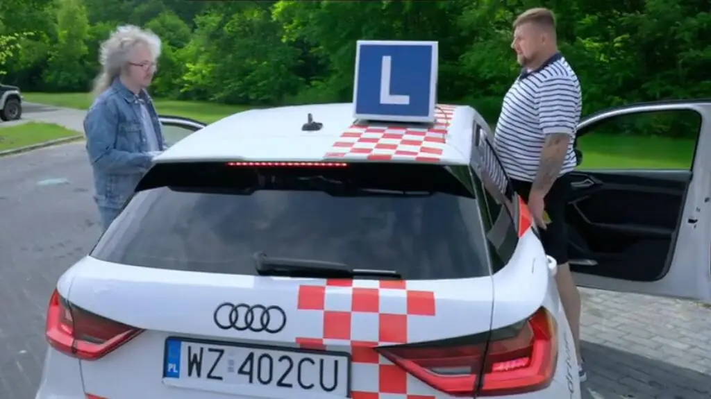 Warszawa. Kamil i test wiedzy o światłach