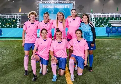 Piłkarki. Dziewczyny z boiska: Oto Squadra Rosa! Ta drużyna nie poddaje się bez walki! Co pokażą na murawie?