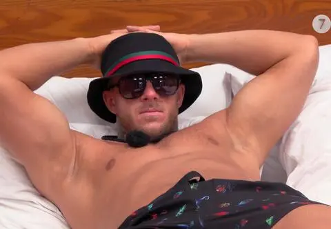 Kuba zabrał głos po kłótni w "Hotelu Paradise". Będziecie zaskoczeni jego oświadczeniem. Przyznał rację grupie?