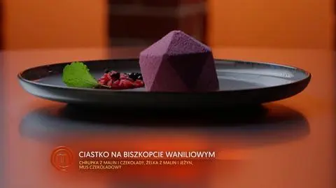 Karolina Radzanowska: Monoporcja z malinowo-jeżynową żelką i musem z czekolady rubinowej