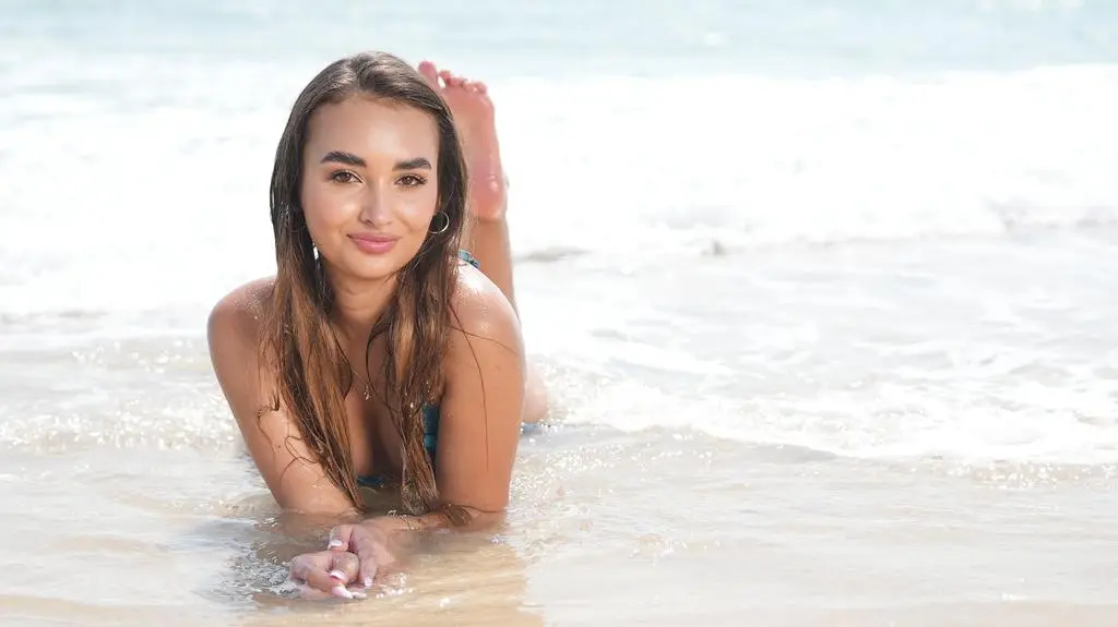 Hotel Paradise 12. Zuzanna Małaj