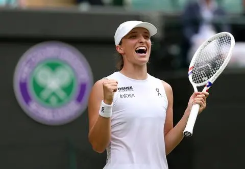 Iga Świątek zatańczyła na Balu Mistrzów Wimbledonu z Jannikiem Sinnerem. 