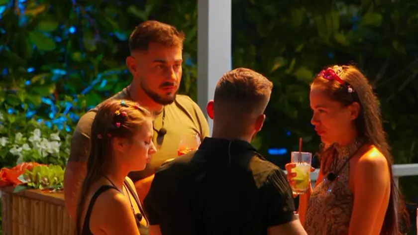 Jedna impreza, zero hamulców. Bartek rozpętał burzę w "Hotelu Paradise 12": "One są kur** ułomne"