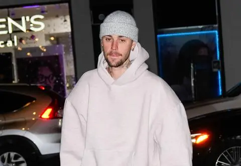Justin Bieber zaniepokoił fanów. Zamieścił serię osobliwych wpisów. "Robiłem rzeczy, które raniły innych"