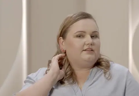 Anatomia piękna PRZED EMISJĄ W TV: Martyna chowa się za włosami. "Wydaje mi się to obrzydliwe"