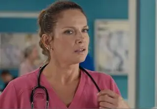 "Szpital św. Anny". 61. odc. Ordynatorka straci równowagę. "Co się stało?!". Kaśka ruszy na ratunek [PRZED EMISJĄ W TV]