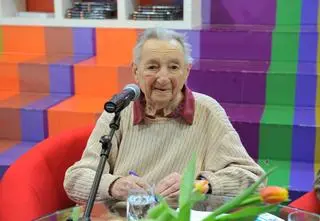 Udawała sanitariuszkę, aby ocalić męża. Jak potoczyła się historia Marka Edelmana i Aliny Margolis-Edelman? 