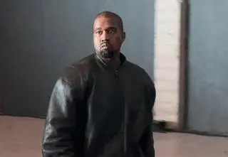 Kanye West zerwał mikrofon i przerwał wywiad. "Możemy wrócić do tego, jak będziesz umiał liczyć"