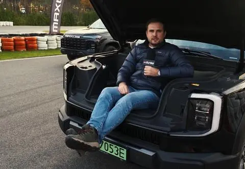 Elektryczny pickup z Chin. Maxus eTerron 9 celuje w fachowców i nowe trendy