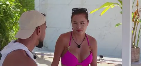 Magda wbija nóż w plecy Weronice? Szokująca intryga w "Hotelu Paradise 12"! 